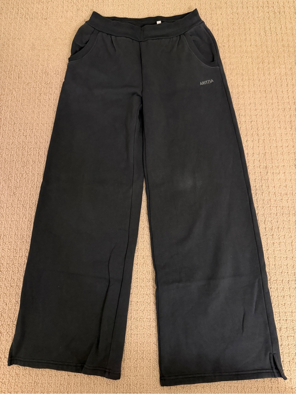 Aritzia perfect banded wide sweatpants in mineral green